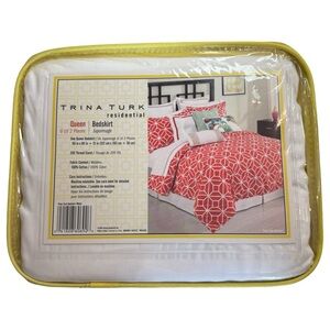 NWT TRINA TURK Queen White Pleated Bedskirt 15” Drop Length 100% Cotton